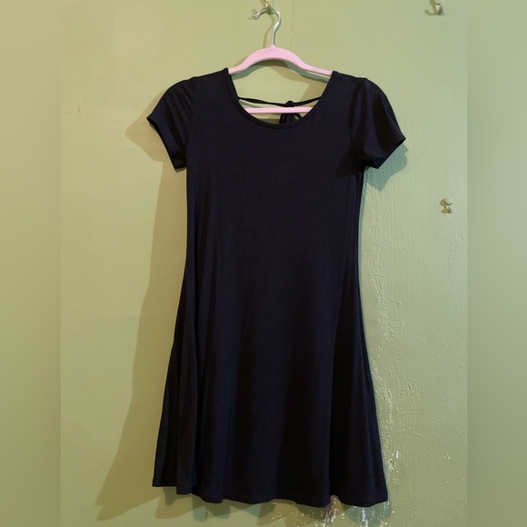 Forever 21 Dresses & Skirts - Forever 21 black ribbed flare tshirt dress 🖤